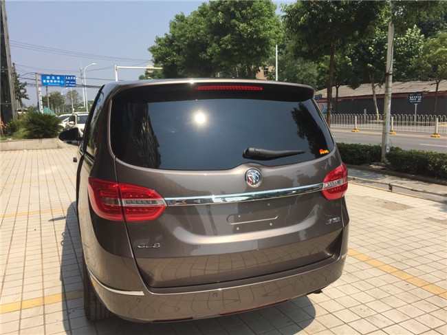 別克GL8全車龍膜玻璃隔熱膜