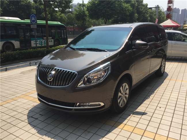 別克GL8全車龍膜玻璃隔熱膜