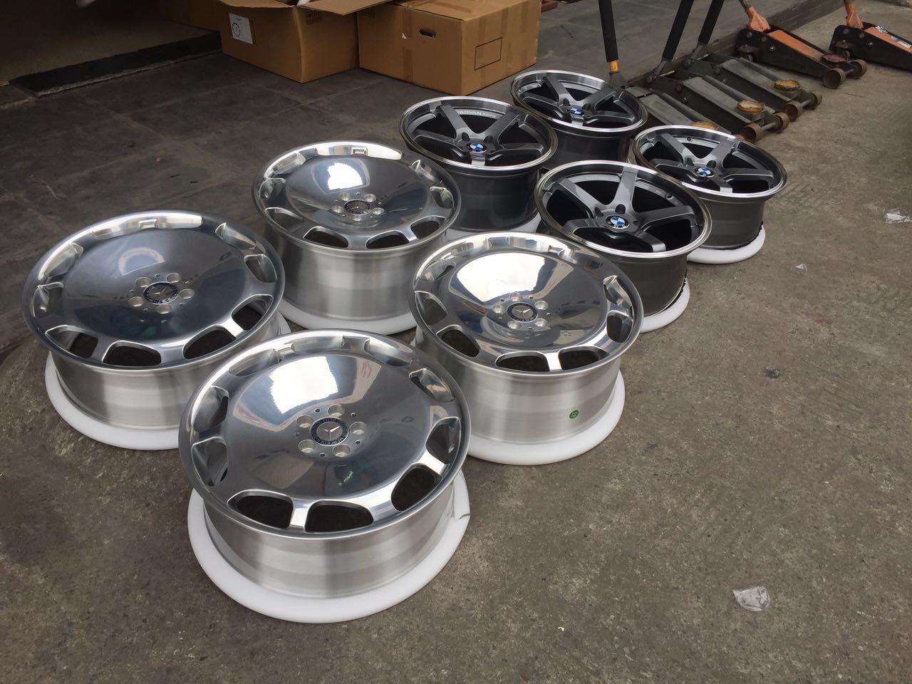 寶馬328安裝18寸私人定制鍛造ADV GT輪轂