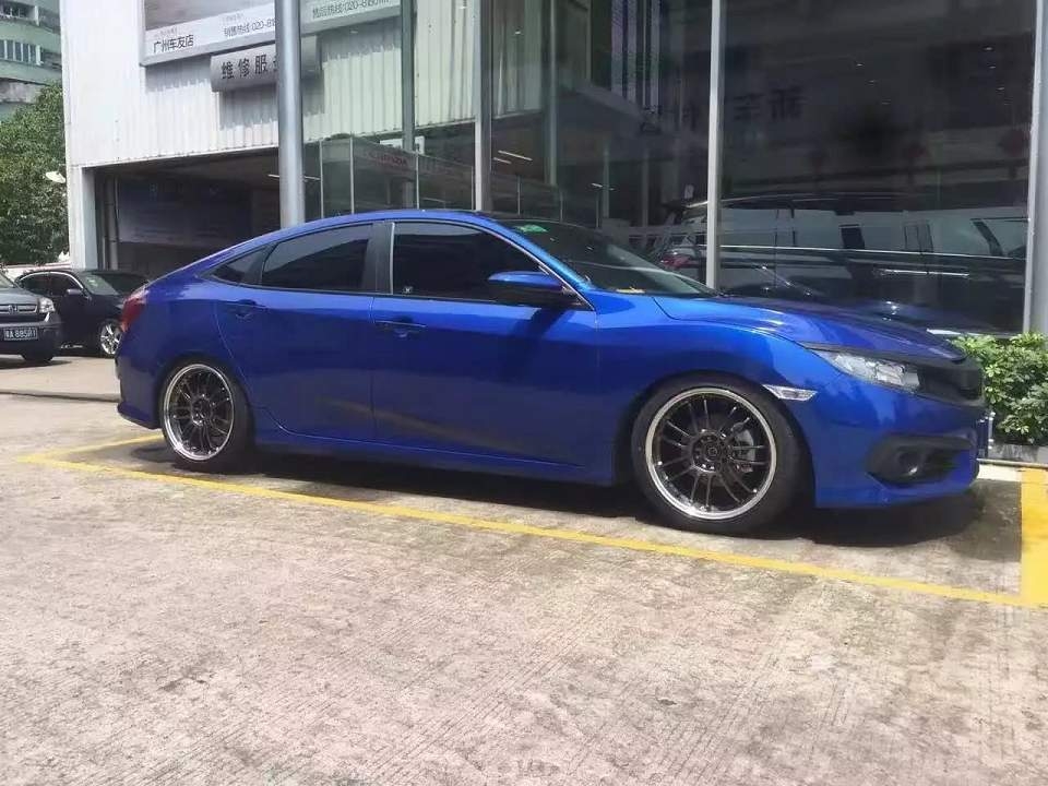 RAYS RE30 18寸效果圖