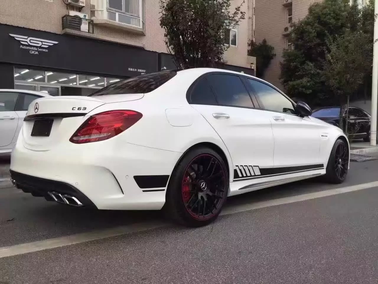 奔馳，裝C63S 原裝 19寸