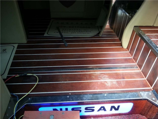 西安商務車內(nèi)飾改裝/尼桑碧內(nèi)飾改裝多錢/中巴車改裝/內(nèi)飾翻新，杰歌之尼桑碧蓮