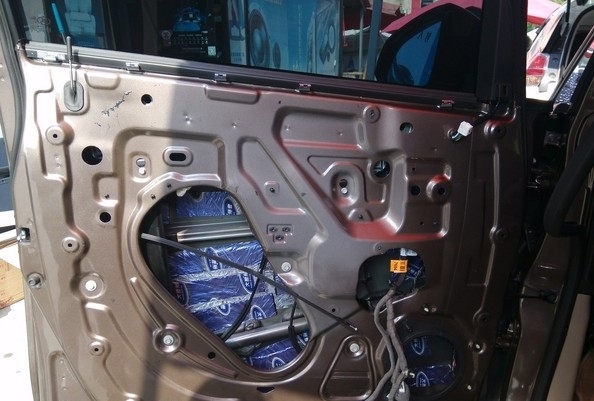 別克GL8升級(jí)摩雷音響，二路功放，大能隔音