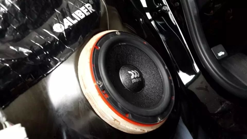 中山億豐行汽車音響改裝.音樂(lè)伴你行——本田九代雅閣汽車音響改裝