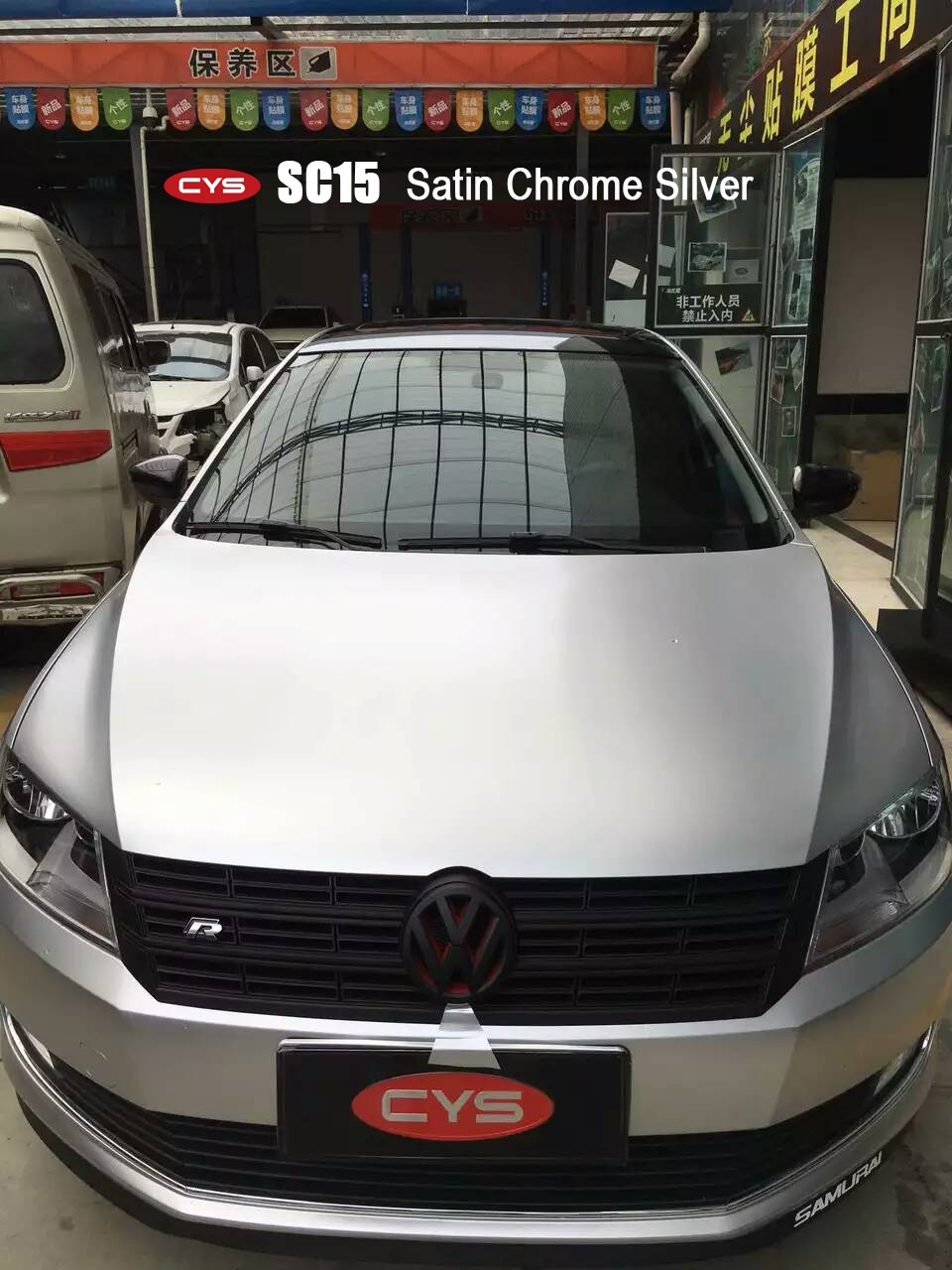 南昌 大眾邁騰綢緞冰銀 車(chē)身改色貼膜  汽車(chē)貼膜