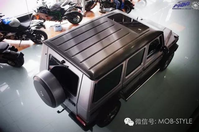 奔馳BENZ-G50拉絲金屬車身膜(深圳廣州佛山車身改色貼膜)