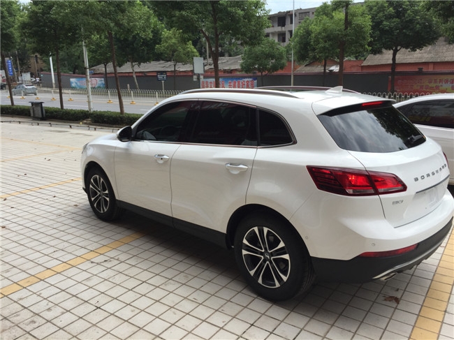 武漢寶沃汽車全車龍膜頂級膜施工/前擋AVS70+側(cè)后LATI15