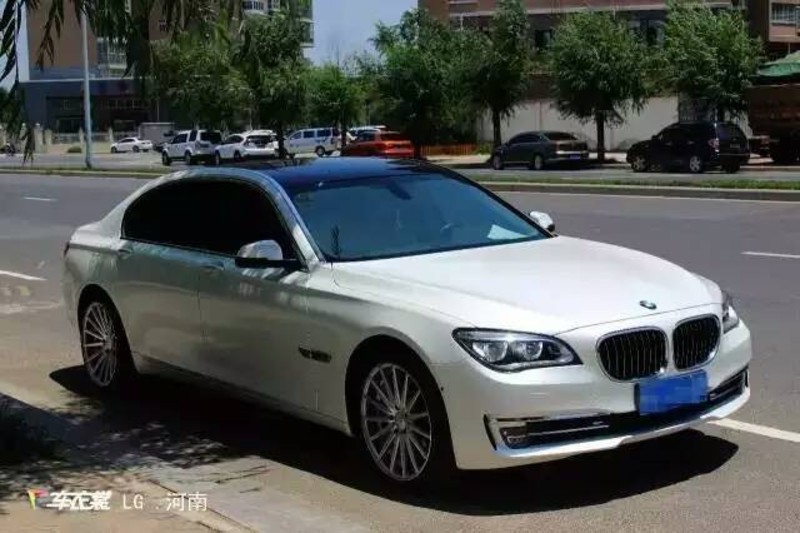 南昌車身保護(hù)膜  寶馬7系珍珠白車身改色貼膜