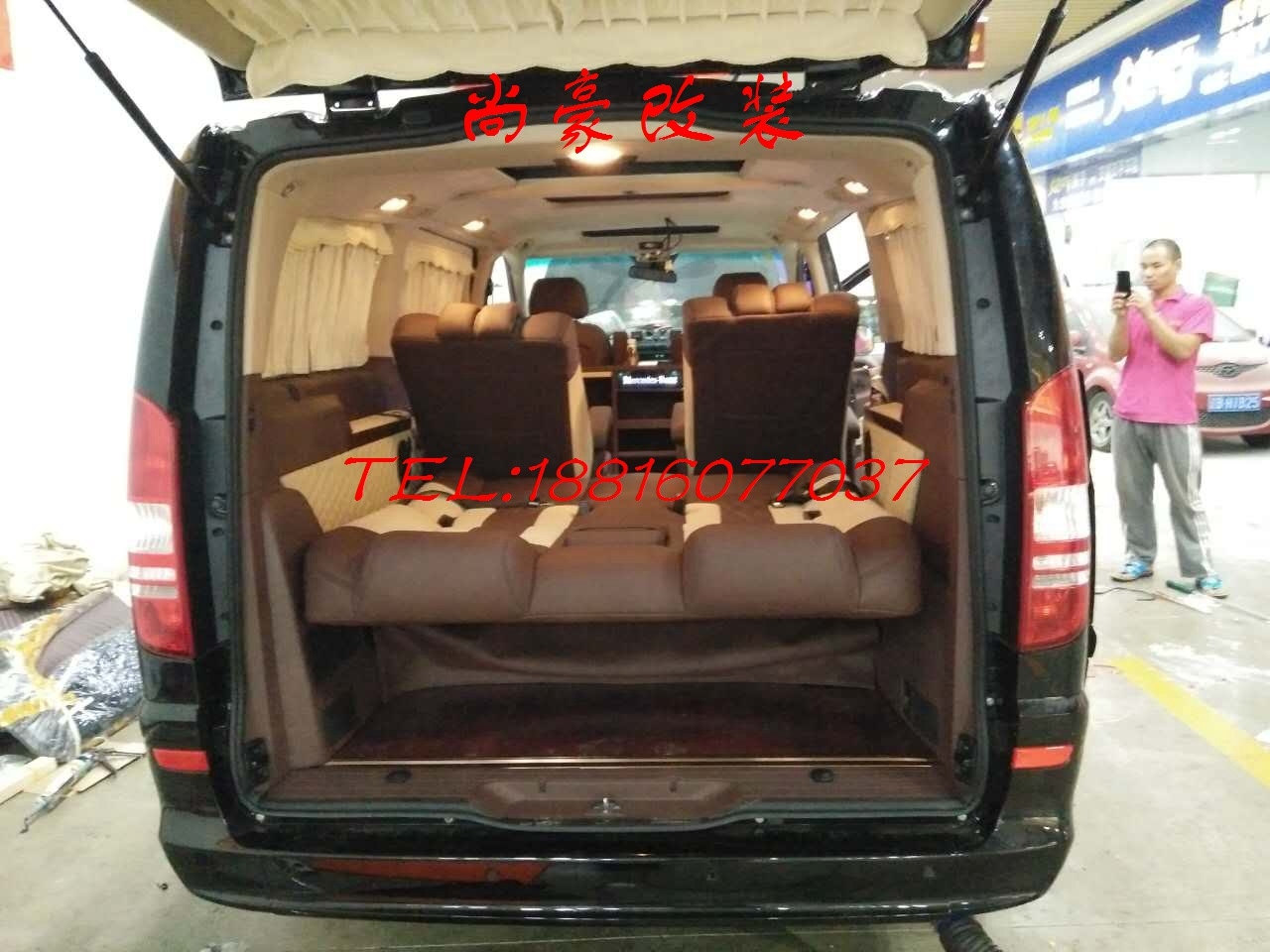 奔馳唯雅諾商務(wù)車改裝升級(jí)