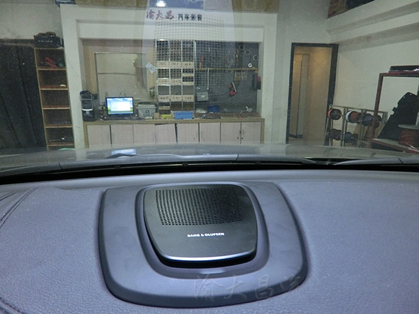 寶馬X6汽車音響改裝德國零點專用三分頻喇叭|BO升降中置|全車隔音安博士|重慶渝大昌