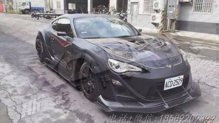 豐田86斯巴魯BRZ加裝Vorsteienr款大包圍