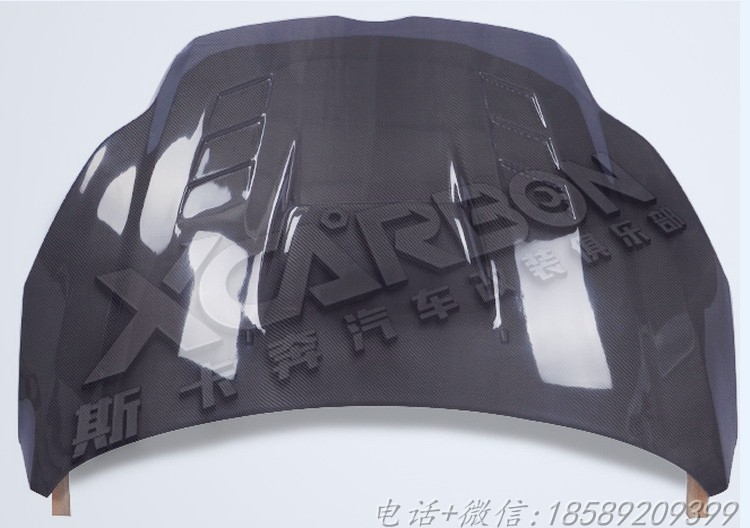 12福克斯改裝碳纖維開孔機(jī)蓋