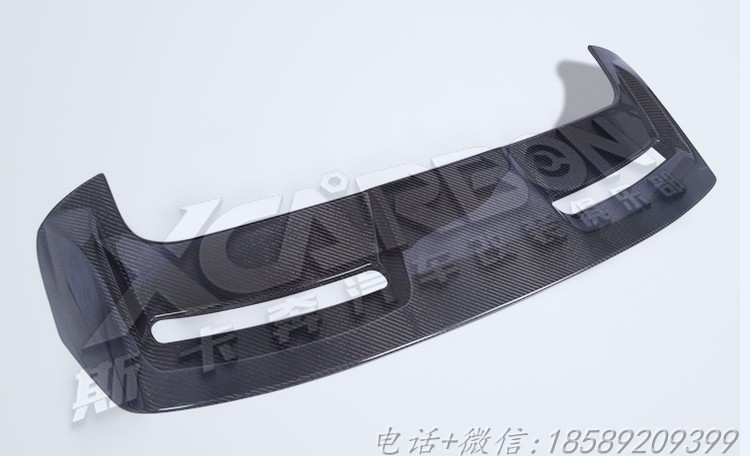 12?？怂辜友bST款碳纖維尾翼