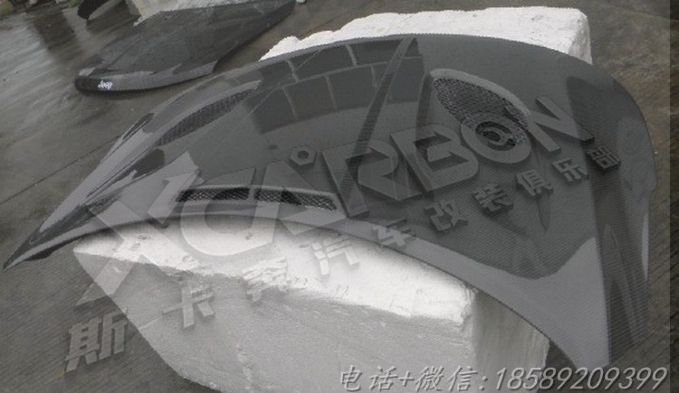 起亞K2換裝碳纖維開孔引擎蓋