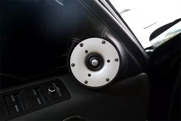 路虎攬勝音響改裝 丹麥芬朗系統(tǒng) 泉州山水汽車音響