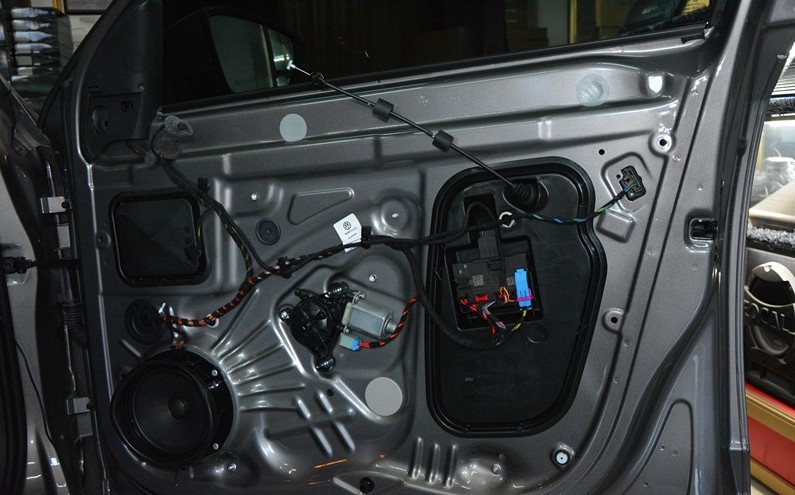 斯柯達(dá)明銳升級(jí)意大利赫茲套裝喇叭