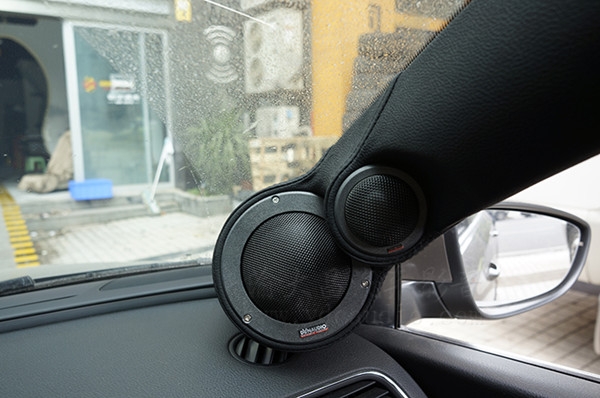 大眾帕薩特發(fā)燒汽車音響再次升級改裝丹拿S362喇叭、先鋒P99_重慶渝大昌