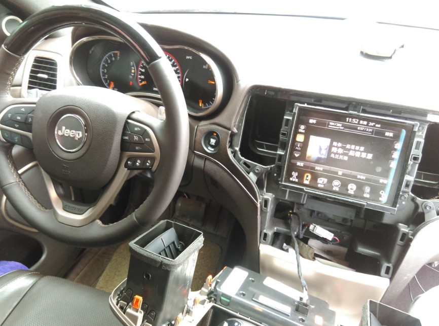 吉普大切洛基加裝360全景