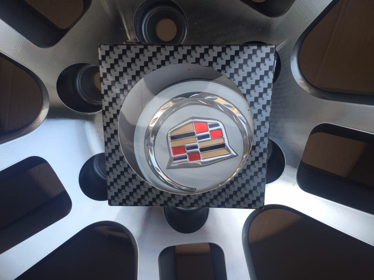 凱迪拉克SRX 升級(jí)私人定制鍛造。20寸 661胎齡