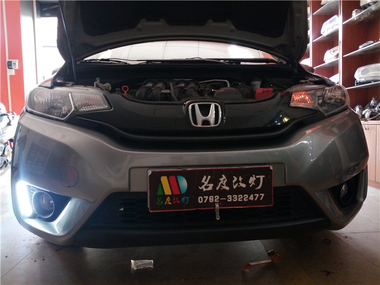 河源汽車日行燈安裝 飛度加裝升級(jí)專車專用日行燈 霧燈