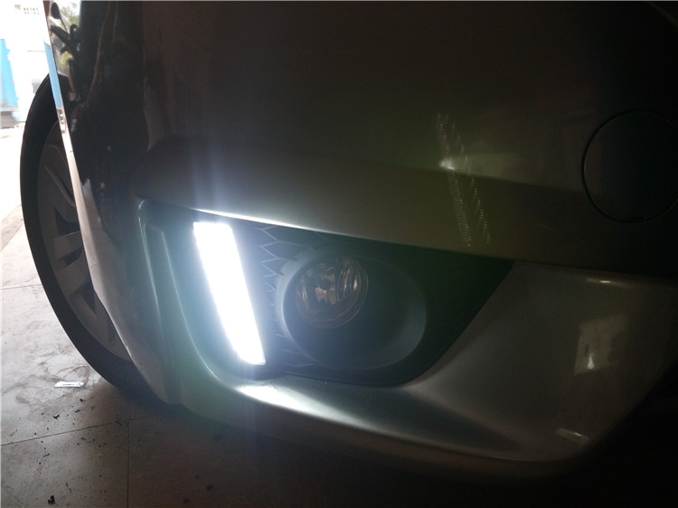 河源汽車日行燈安裝 飛度加裝升級(jí)專車專用日行燈 霧燈