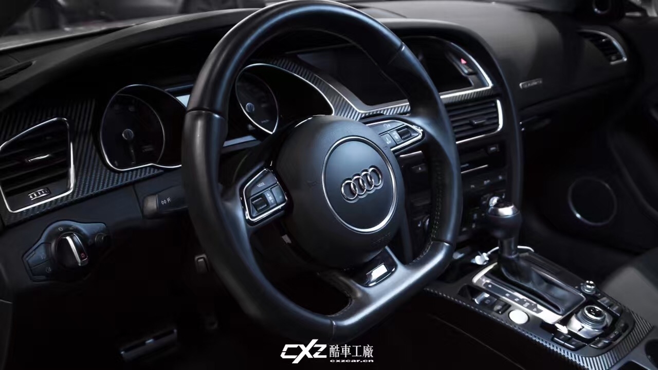 法國 HEXIS  小珠光貝殼白+透明膜+車頂鋼琴黑（奧迪S5）