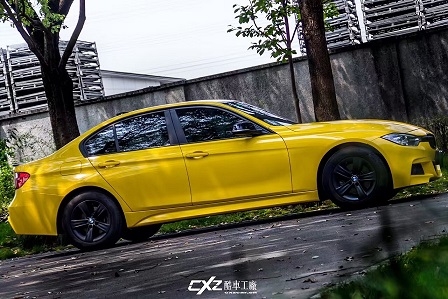 法國(guó) HEXIS  亮光黃+車頂鋼琴黑+中網(wǎng)鋼琴黑（寶馬320）