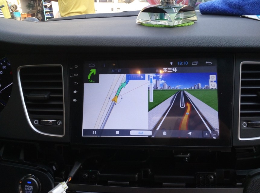 現(xiàn)代名圖換四核安卓大屏