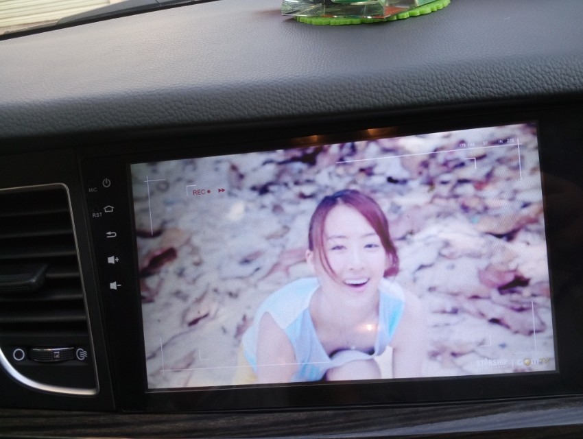 現(xiàn)代名圖換四核安卓大屏