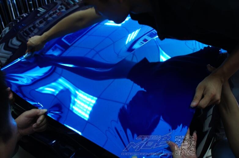 特斯拉MODEL S 施工日本鏡面電鍍藍(lán)（深圳廣州改色貼膜）