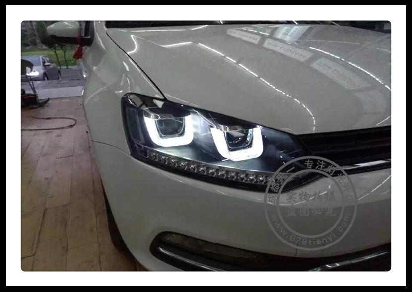 成都大眾Polo車(chē)燈改裝雙U日行燈總成成都天一車(chē)燈改裝Polo日行燈總成