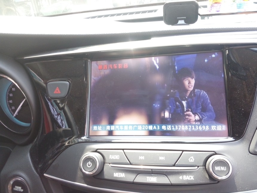 別克昂科威原車屏升級