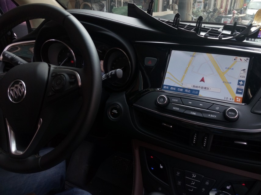 別克昂科威原車屏升級