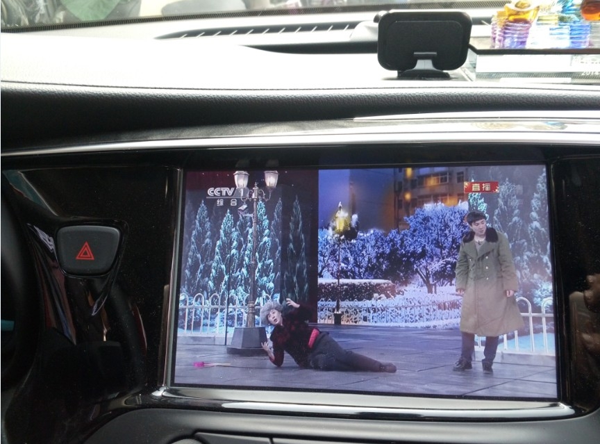 別克昂科威原車屏升級