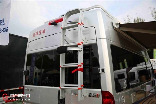 2017款東風御風 實拍御風長高房車