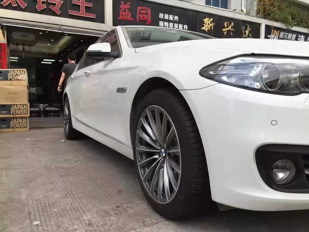 寶馬，換 原裝 鍛造 19寸 完工！