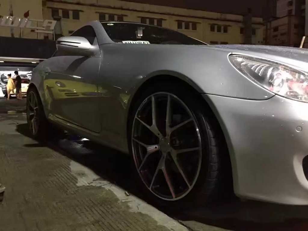 奔馳，換原裝 C63 507 鍛造 19寸！