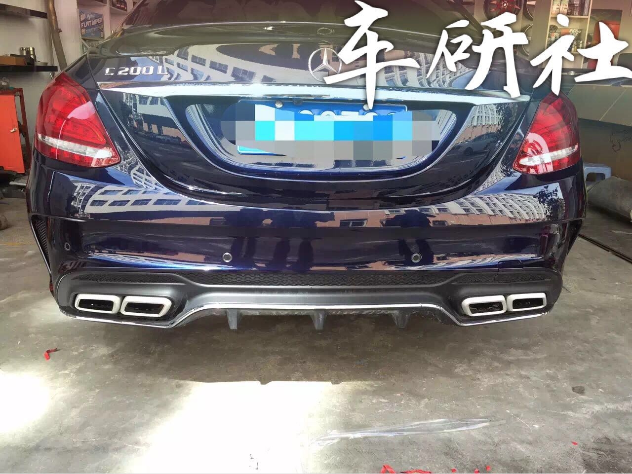 新奔馳C200升級卡爾森款包圍