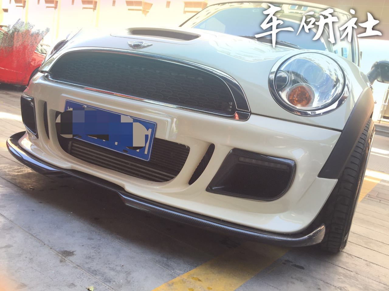 迷你cooperS半碳大包圍