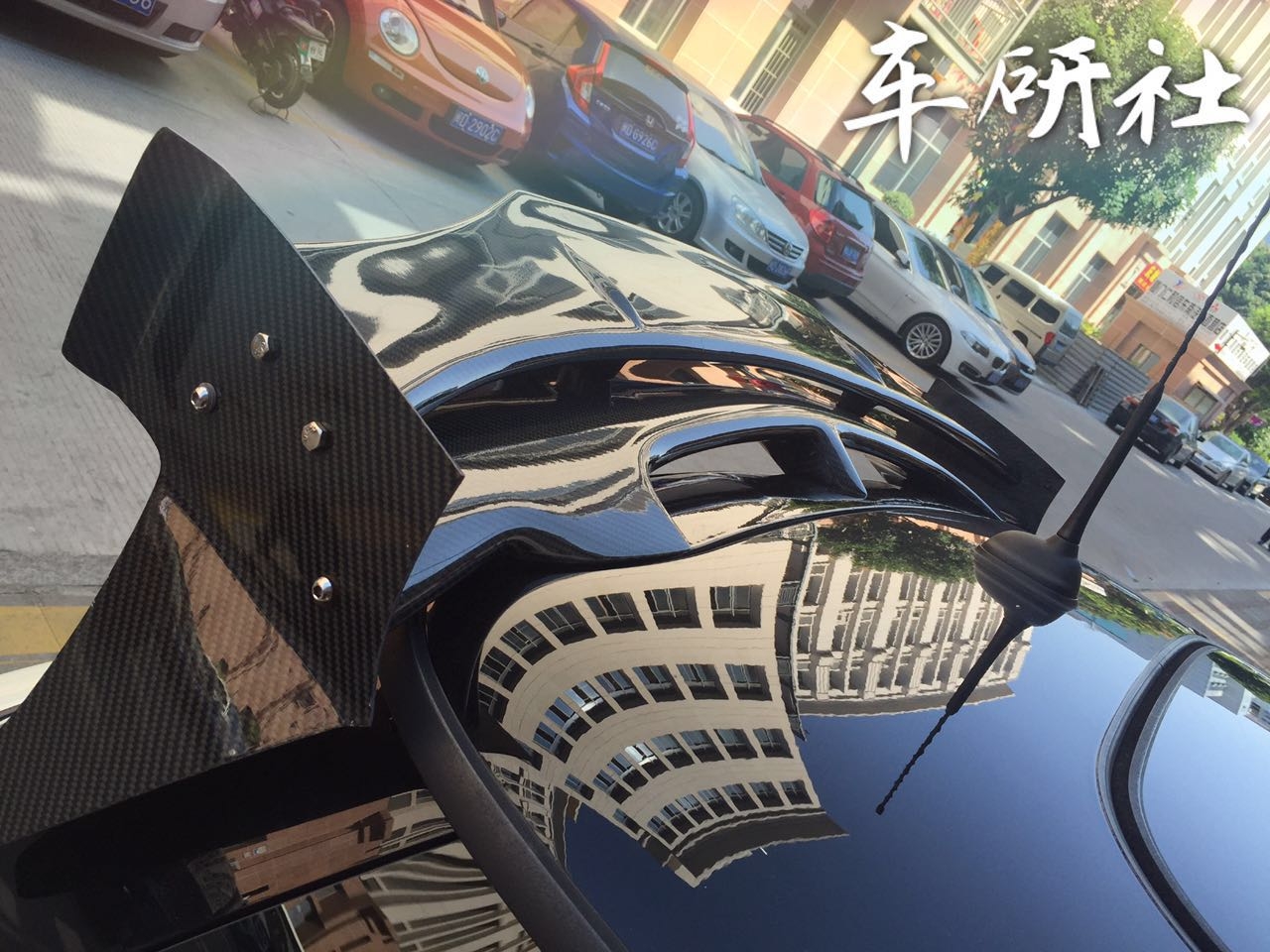 迷你cooperS半碳大包圍
