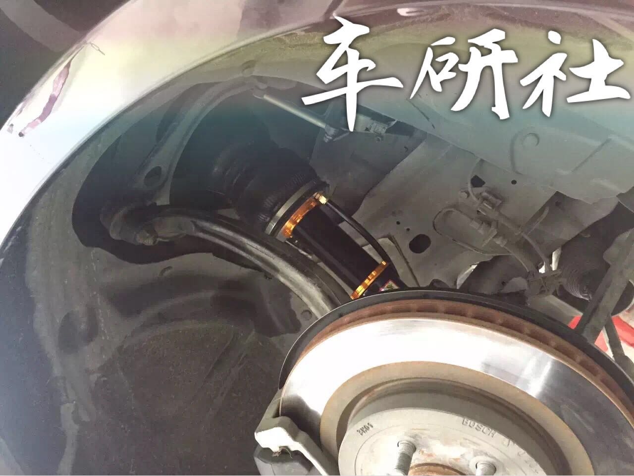 克萊斯勒300cACCU氣動(dòng)控制避震