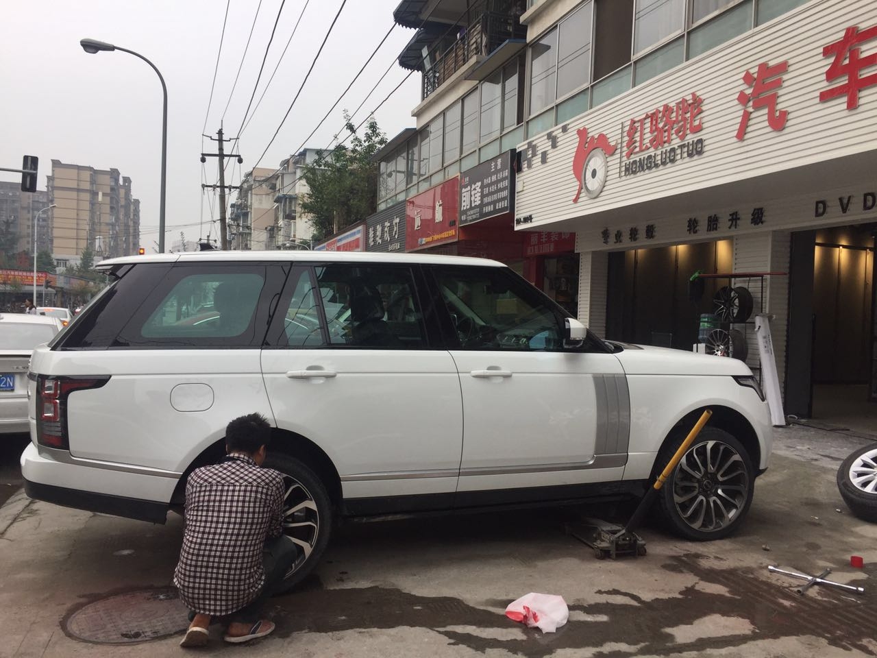 路虎創(chuàng)世原廠22寸 改裝21寸寸私人定制鍛造輪轂