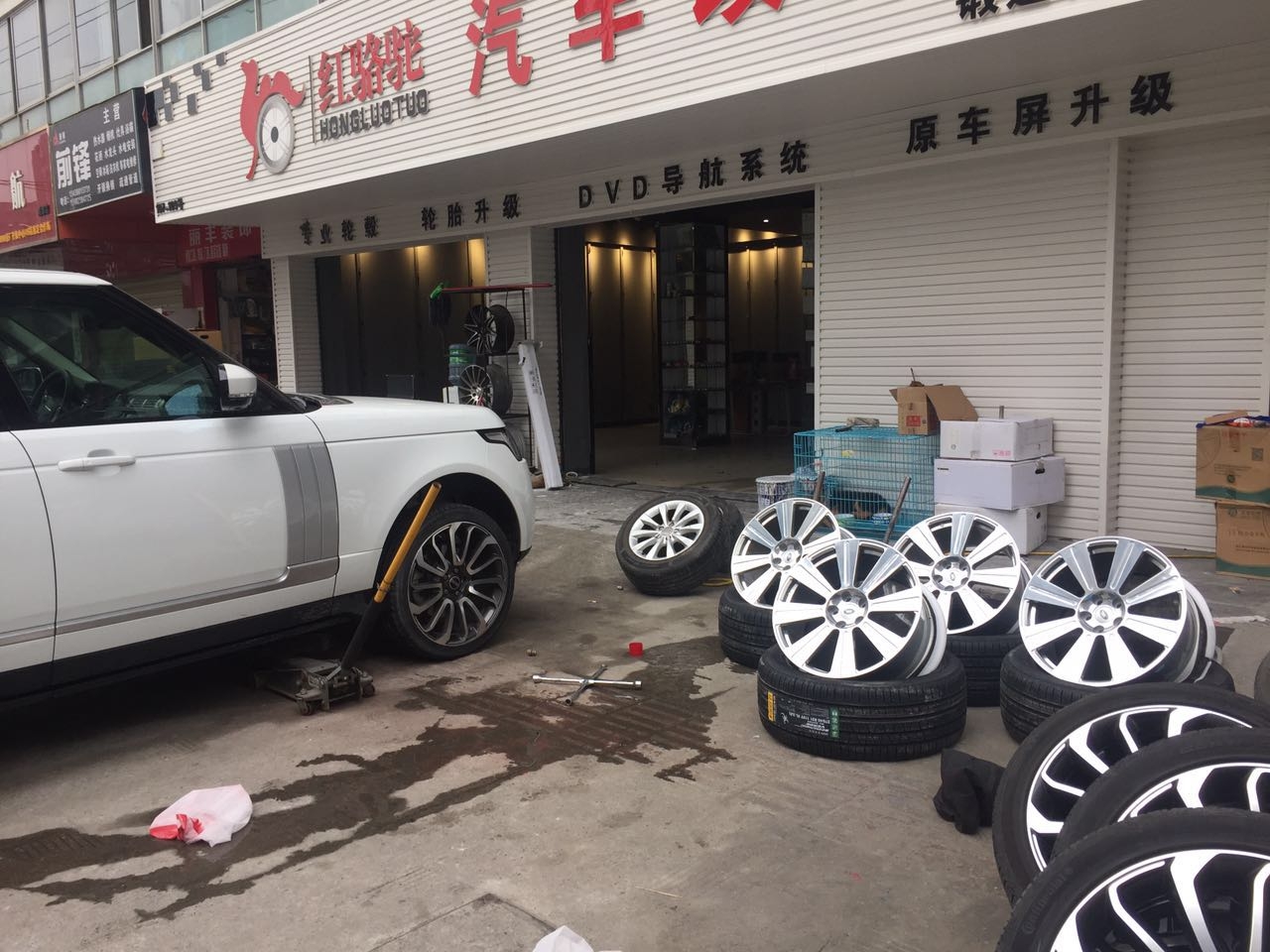 路虎創(chuàng)世原廠22寸 改裝21寸寸私人定制鍛造輪轂