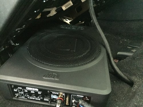 常州地區(qū)專業(yè)的喇叭安裝豐田RAV4汽車音響改裝升級(jí) 無損安裝歌航DSD H1云主機(jī)