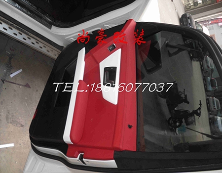 奔馳GLK300內(nèi)飾改裝升級(jí)