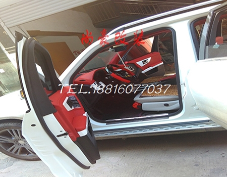奔馳GLK300內(nèi)飾改裝升級(jí)