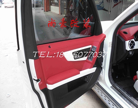 奔馳GLK300內(nèi)飾改裝升級(jí)