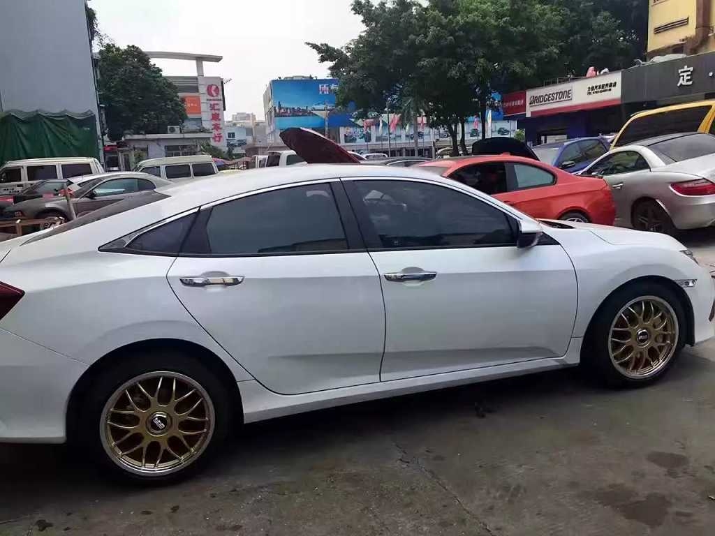 新思域，上18寸 BBS RG，完工！