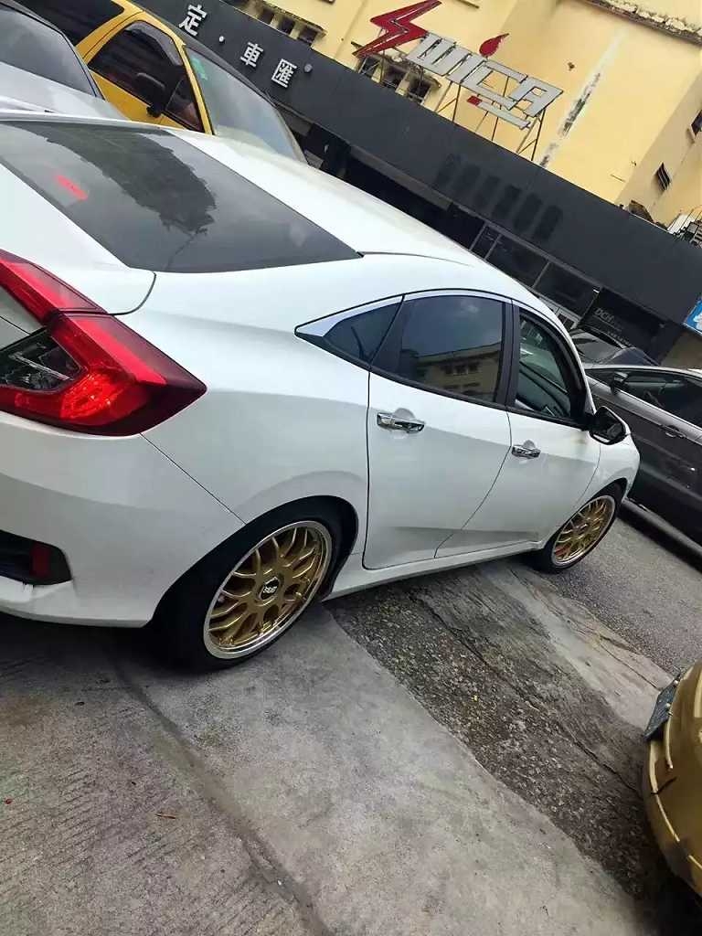 新思域，上18寸 BBS RG，完工！