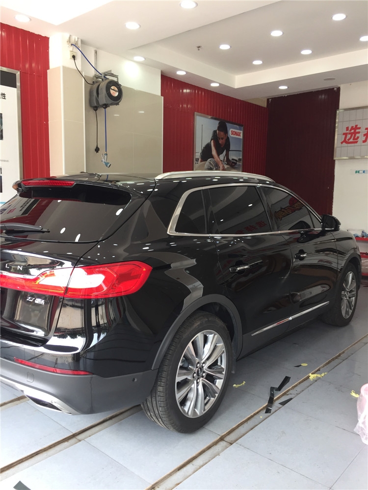 林肯MKX全車龍膜汽車太陽(yáng)膜施工案例---四季貼膜南湖大道店出品